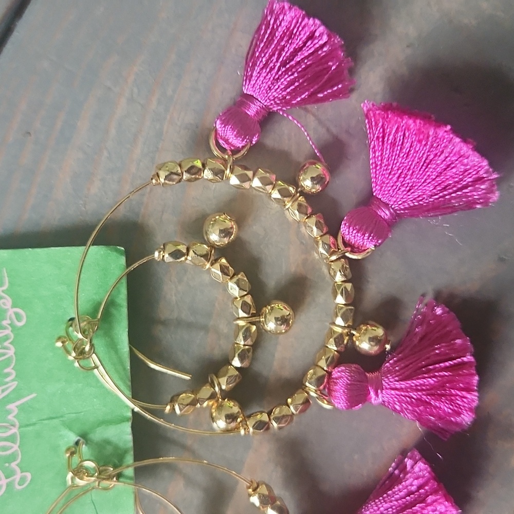 Lilly Pulitzer gold hoop earrings - Picture 3 of 3